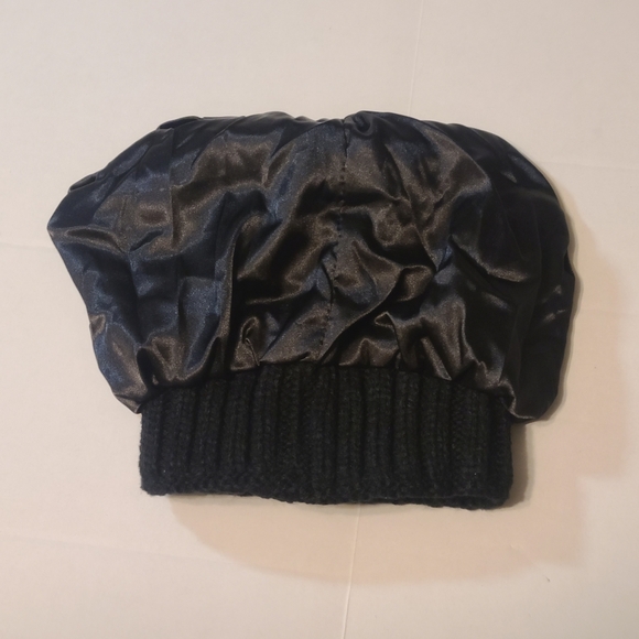 Zoonon Cable Knit Slouched Stylish Black Knit Beanie NWOT - Picture 5 of 9